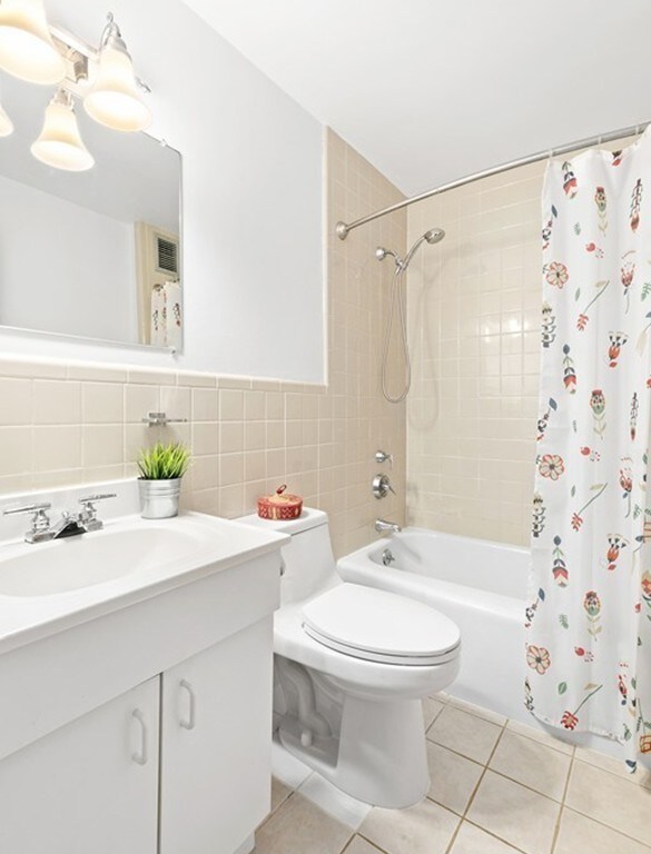 114 Pleasant St unit 102, Arlington, MA 02476 - photo 5