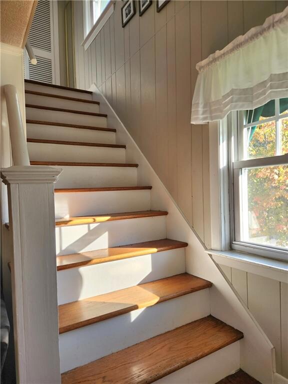 52 George Arden Ave, Warwick, RI 02886 - photo 5