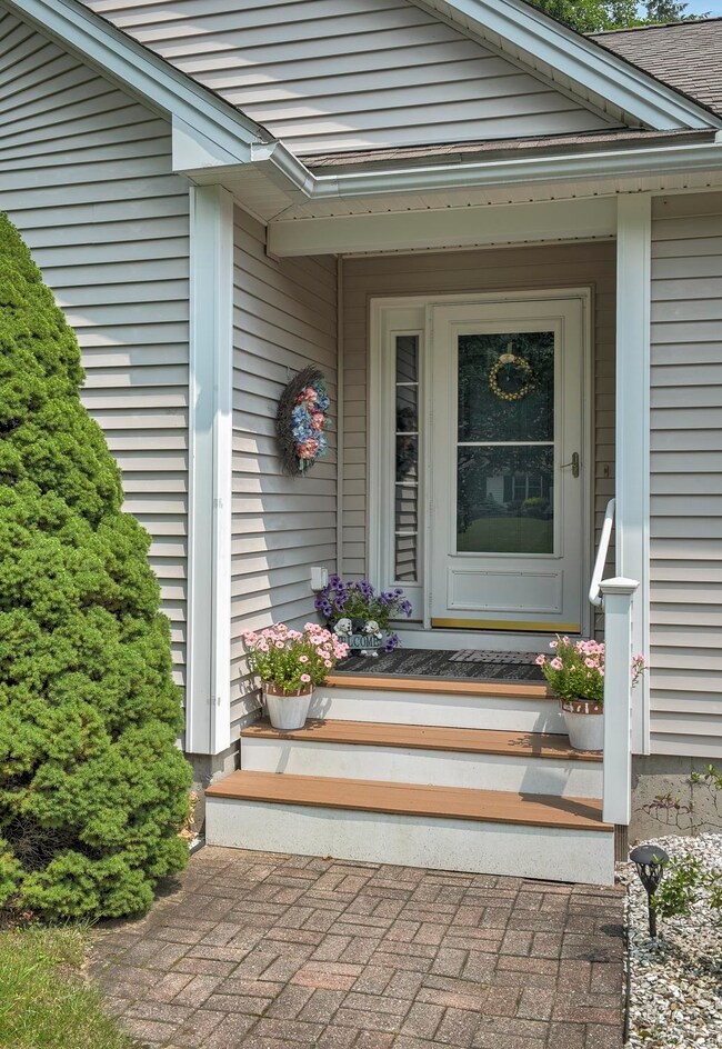 29 Mountain View Dr, Keene, NH 03431 - photo 4