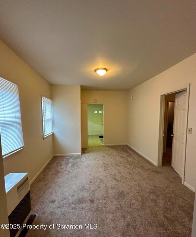 318 15th Ave unit 2, Scranton, PA 18504 - photo 3