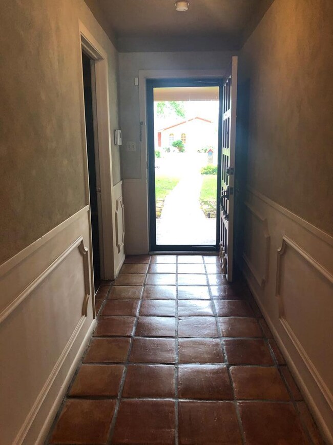 3928 Heatherglen Dr, Bay City, TX 77414 - photo 2