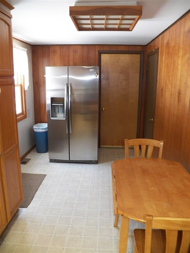 635 Park Ave, Contoocook, NH 03229 - photo 6