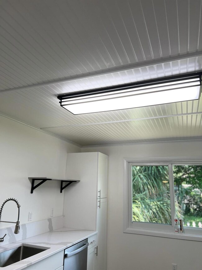 515 N 7th St, Lantana, FL 33462 - photo 6