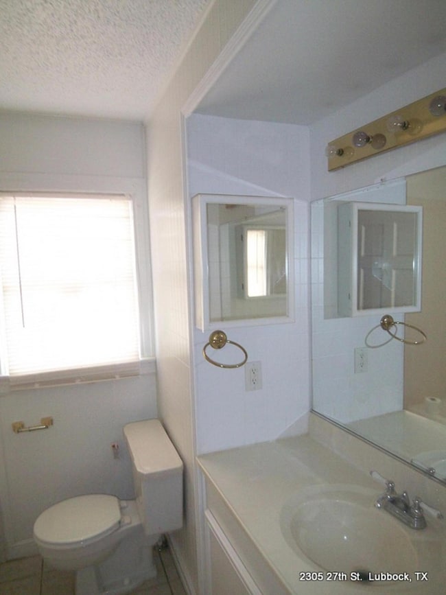 2305 27th St unit Front, Lubbock, TX 79411 - photo 6