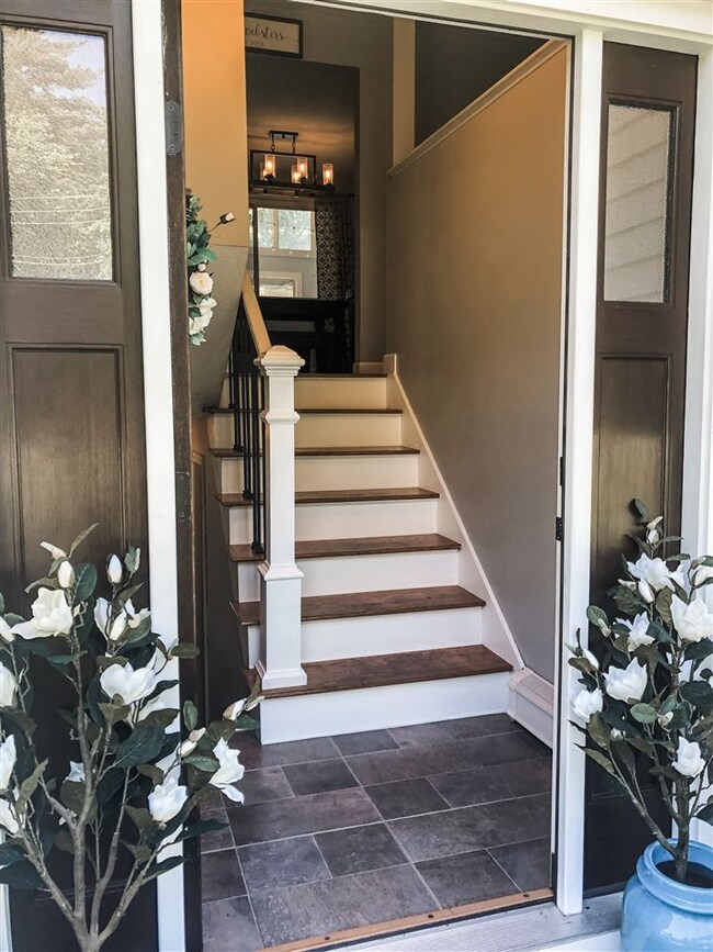 4 Twin Isles Rd, Londonderry, NH 03053 - photo 4