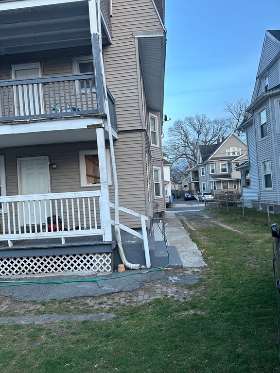 58 Hollywood St unit 60, Springfield, MA 01108 - photo 2