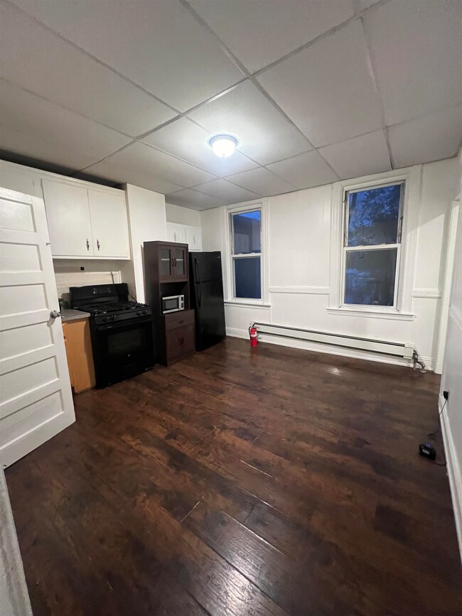 1511 46th St unit 2, North Bergen, NJ 07047 - photo 4