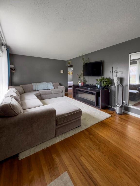 2642 E Sheridan Ave, Des Moines, IA 50317 - photo 3