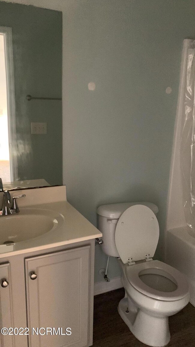 F5D7CF95-C5A1-4910-A2E8-0D0F5368A177