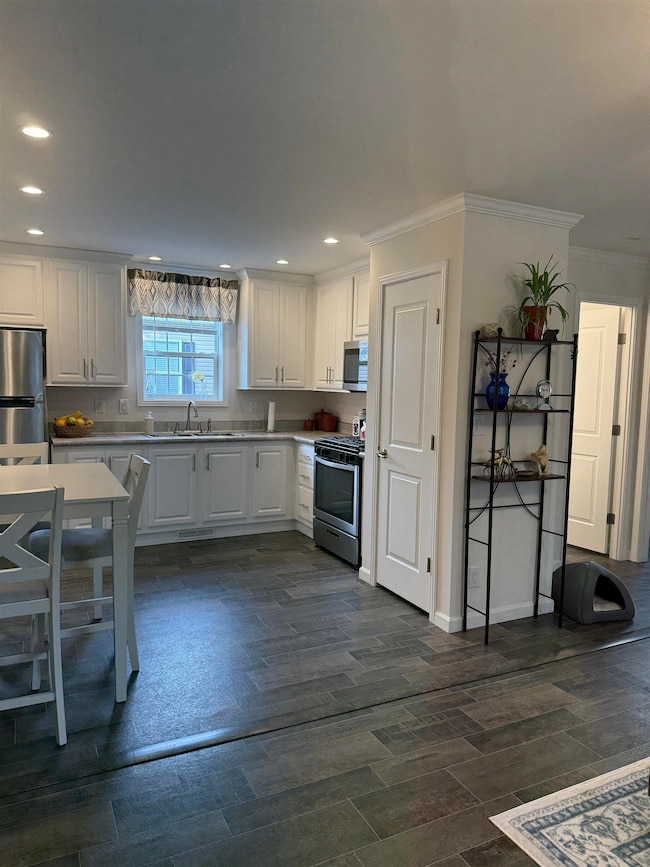 14 Sir Lancelot Dr, Exeter, NH 03833 - photo 4