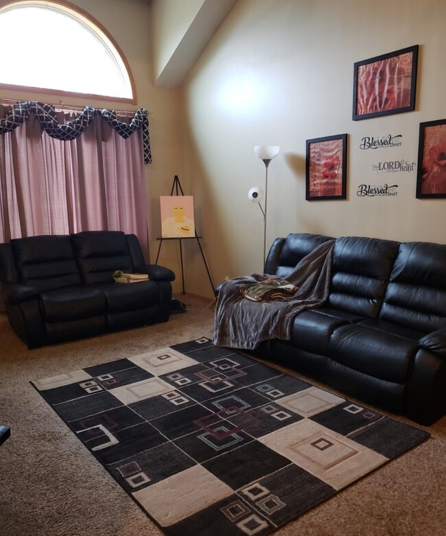 4941 W 93rd Ct, Crown Point, IN 46307 - photo 2