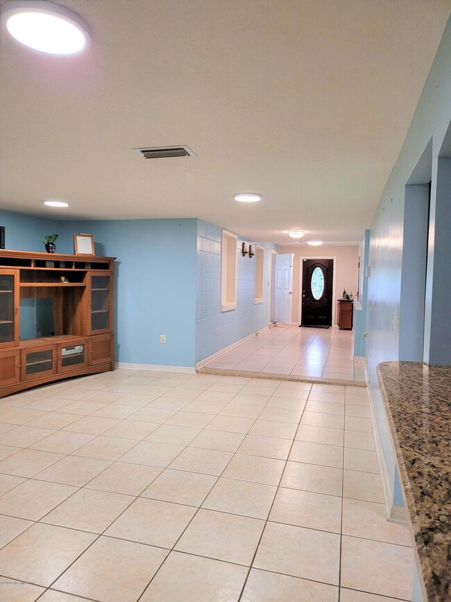 514 Aiken Rd, Jacksonville, FL 32216 - photo 2