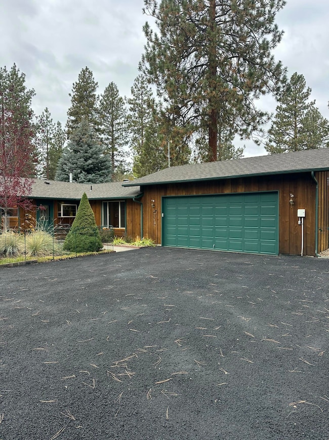 15689 Paddock Green, Sisters, OR 97759 - photo 4