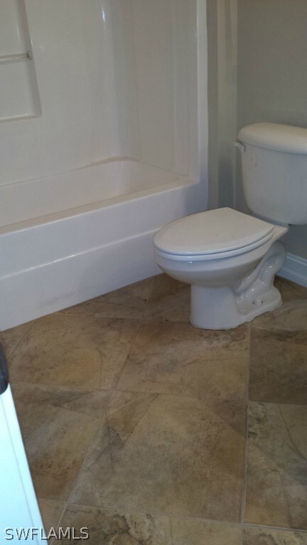 213 Blackstone Dr, Fort Myers, FL 33913 - photo 5