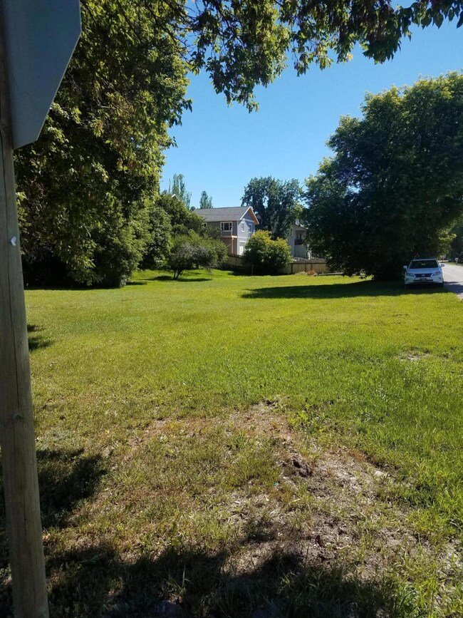 23 Woodland Park Dr, Kalispell, MT 59901 - photo 2