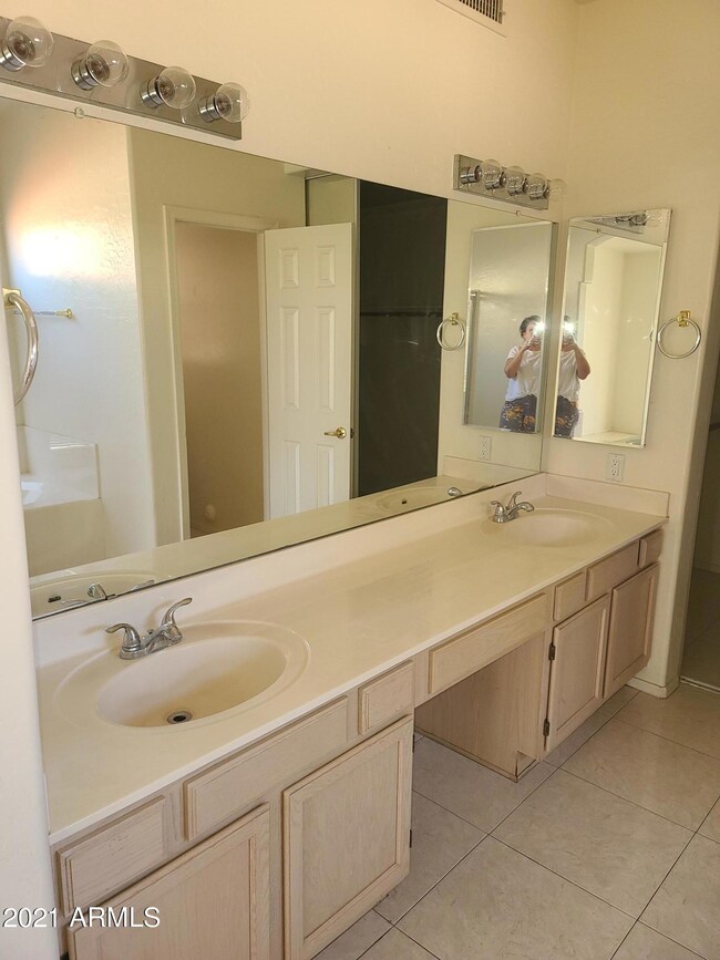 811 N Rush St, Chandler, AZ 85226 - photo 3