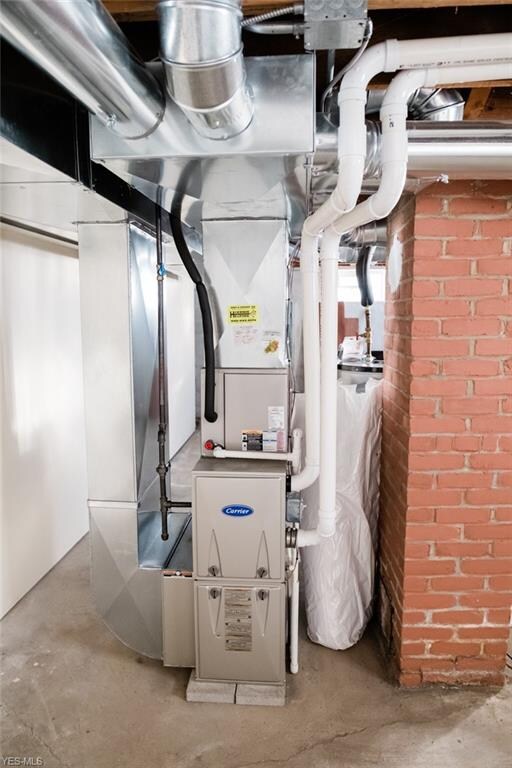 1534 Robindale St, Wickliffe, OH 44092 - photo 7