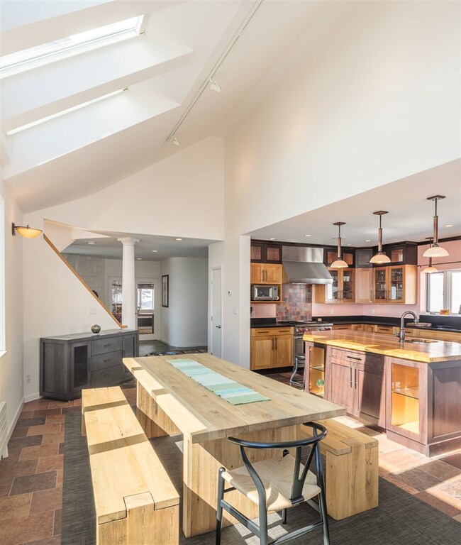 546 Sugartop Rd, Norwich, VT 05001 - photo 5