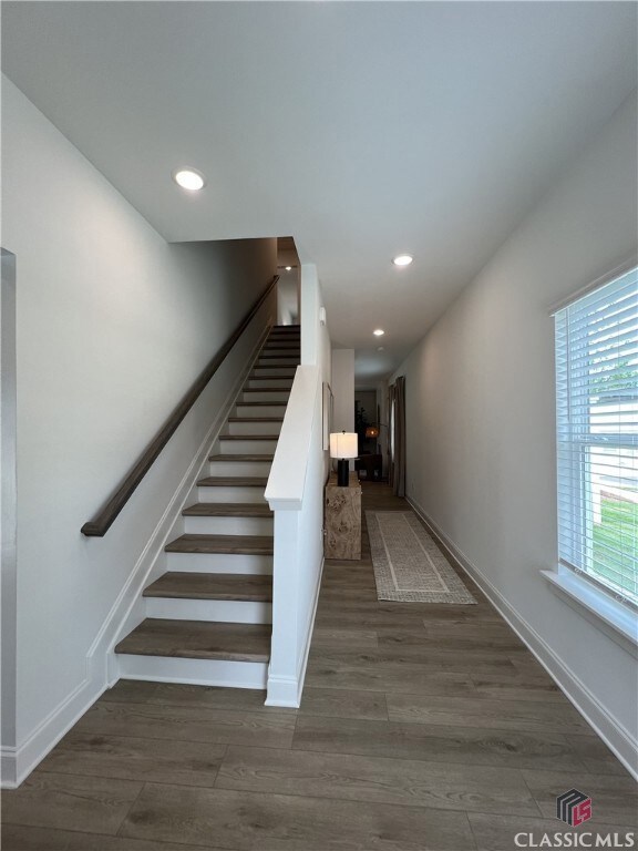 STOCK PHOTOS (model home) This is the entryway for