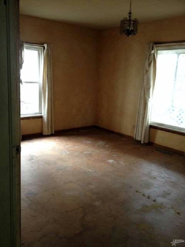 105 S Hamsher St, Garrett, IN 46738 - photo 3