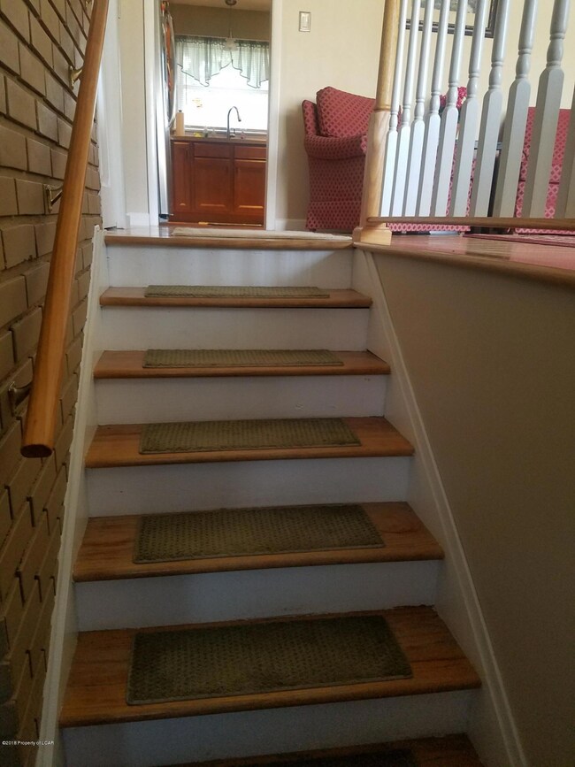 90 Hanlin Dr, Nanticoke, PA 18634 - photo 4