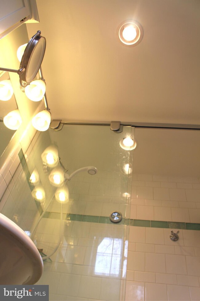 1612 Mount Eagle Place, Alexandria, VA 22302 - photo 4