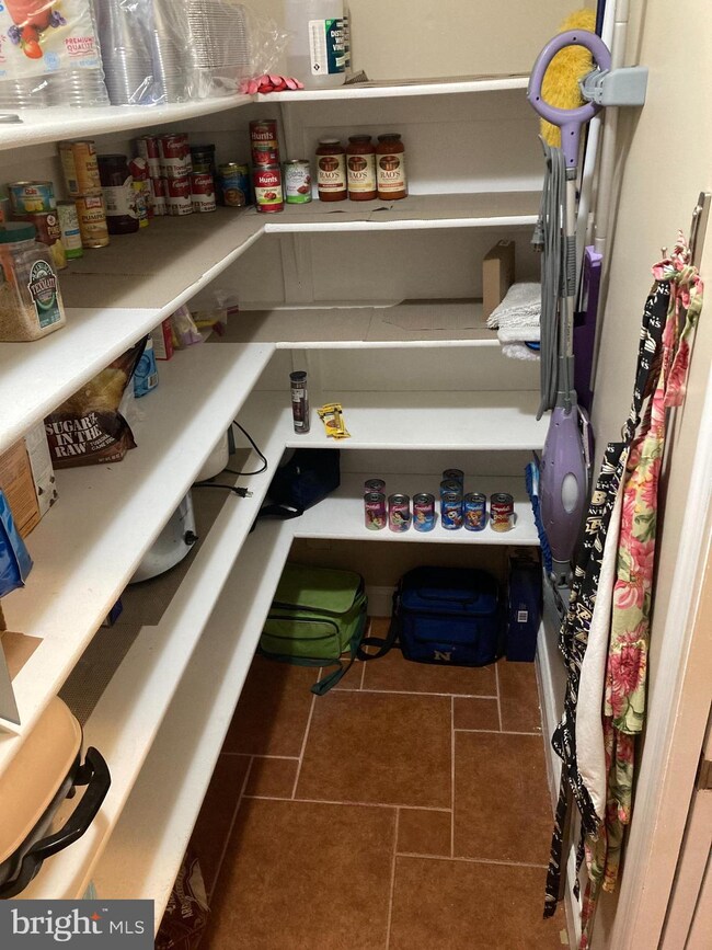 1086 Pemberton Ln, Lothian, MD 20711 - photo 5