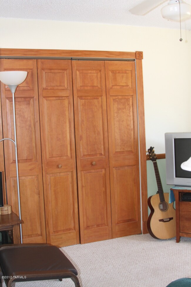 Den area