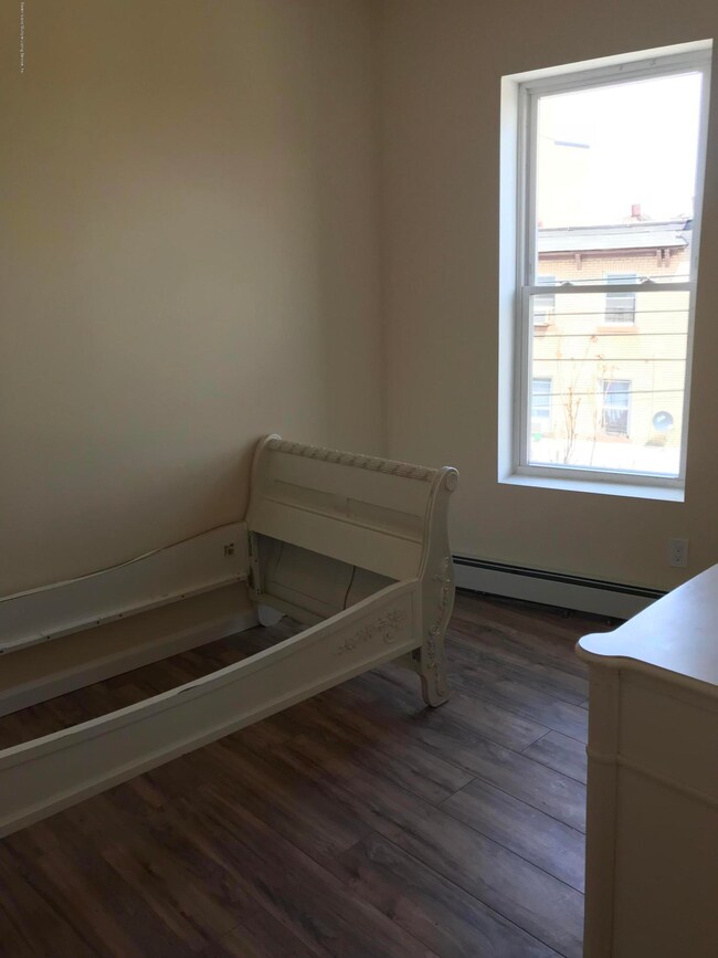 638 Bay St unit 3a, Staten Island, NY 10304 - photo 7