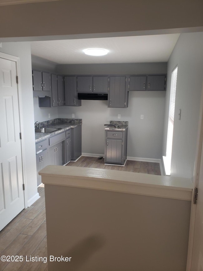 102 E Florence Ave, Louisville, KY 40214 - photo 3