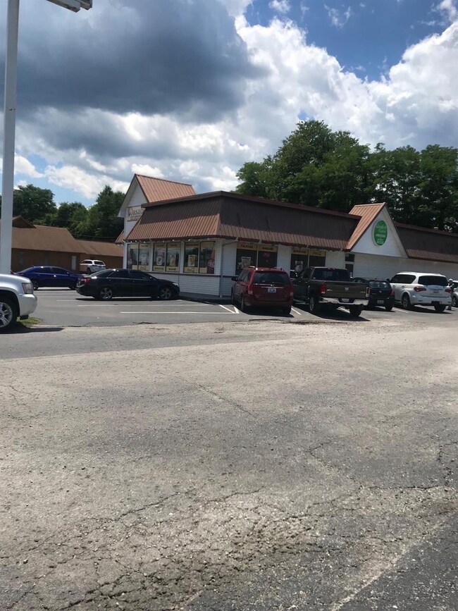 799 S Highway 27, Somerset, KY 42501 - photo 2