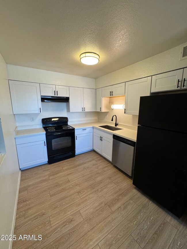 1107 E University Dr unit 307, Mesa, AZ 85203 - photo 4