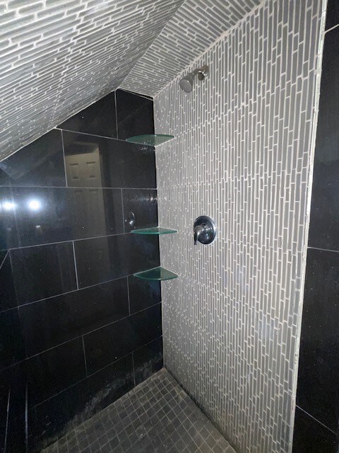 7419 Deep Forest Dr, Houston, TX 77088 - photo 5