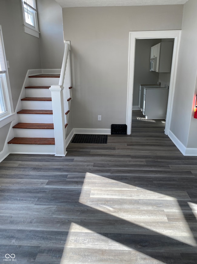 2036 Singleton St, Indianapolis, IN 46203 - photo 5