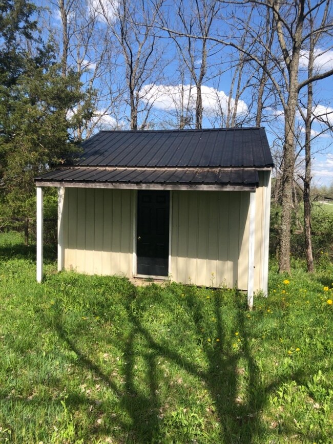 1890 Central Pike, Harrodsburg, KY 40330 - photo 4