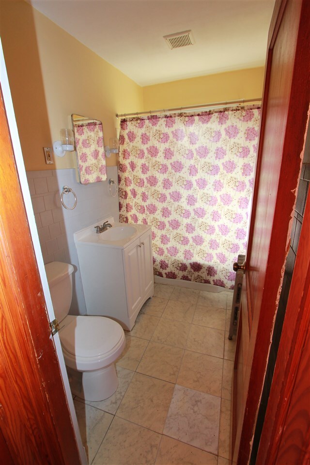 16 Beacon St unit 18, Nashua, NH 03064 - photo 5