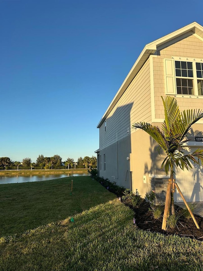 12378 Amber Creek Cir, Lakewood Ranch, FL 34211 - photo 2