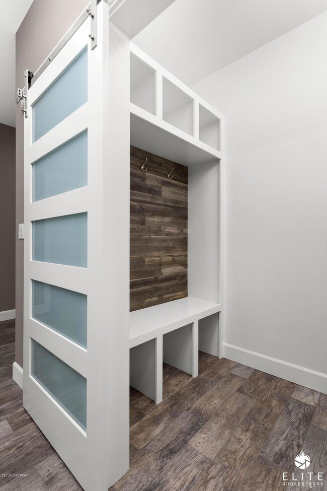 4955NKiplingDr(5of35)