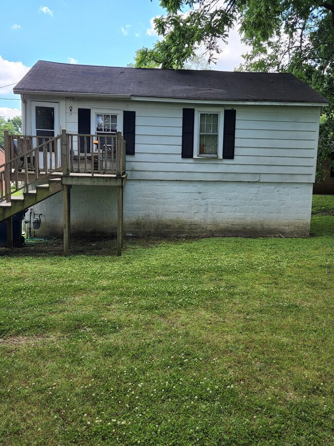 520 S Spring St, Manchester, TN 37355 - photo 3