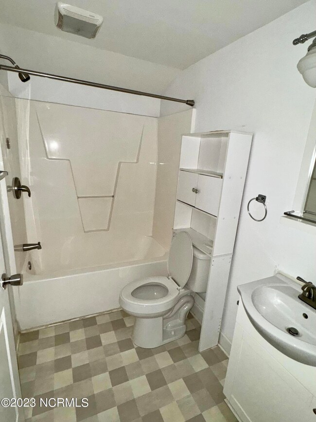 154 Main St, Winterville, NC 28590 - photo 7