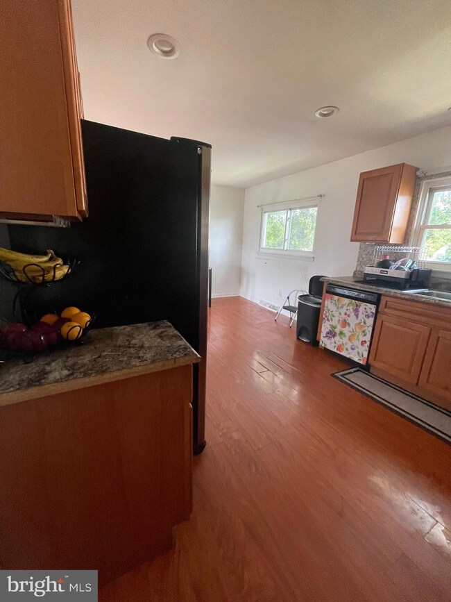 233 Rutgers Ave, Pemberton, NJ 08068 - photo 7