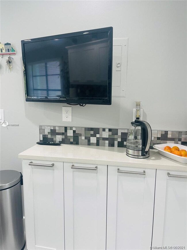 9205 Pecky Cypress Ln unit 802, Boca Raton, FL 33428 - photo 3