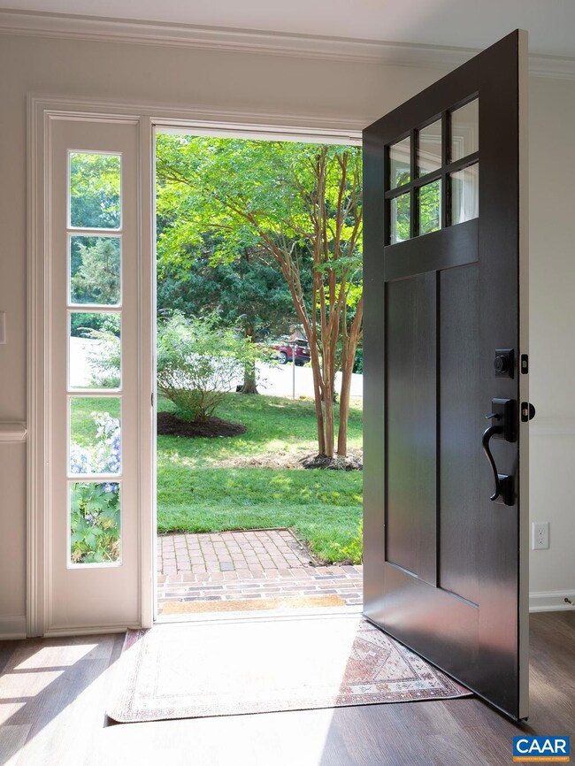 101 Vicar Ct, Charlottesville, VA 22901 - photo 3