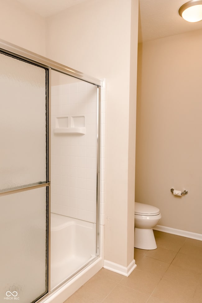 1597 Lacebark Dr unit B, Greenwood, IN 46143 - photo 5