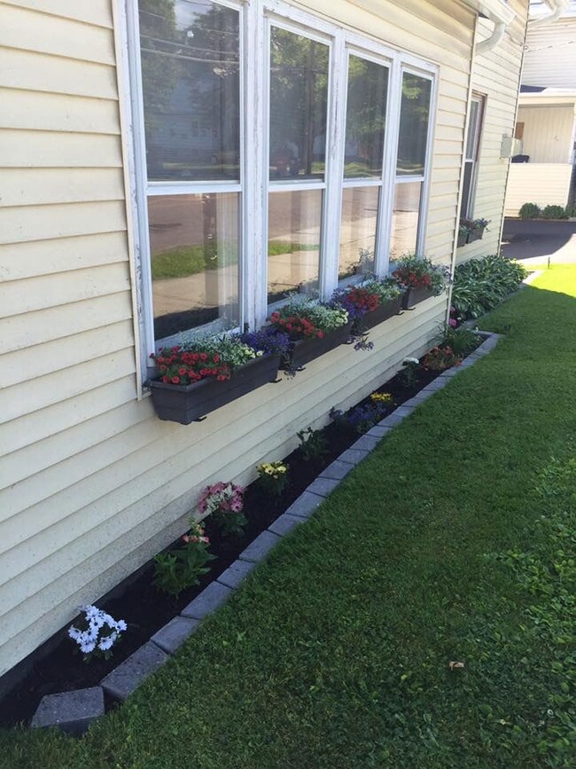 12 W Spring St, Winooski, VT 05404 - photo 3