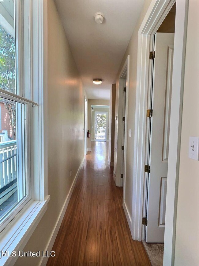 2151 Government St unit 603, Ocean Springs, MS 39564 - photo 6