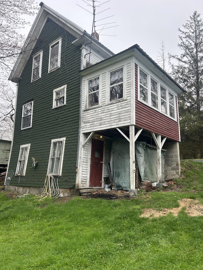 0404 exterior porch entry