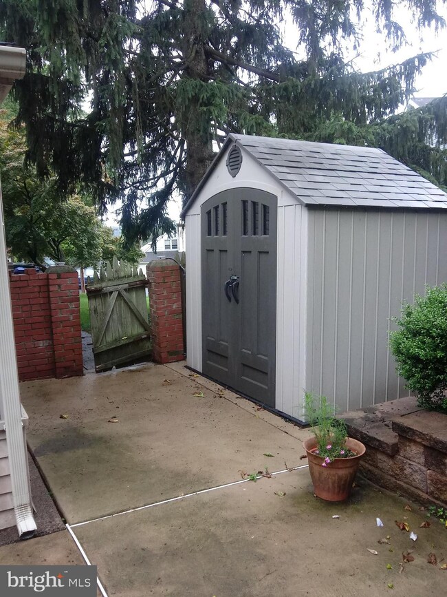 1308 Clarke Rd, Abington, PA 19001 - photo 4