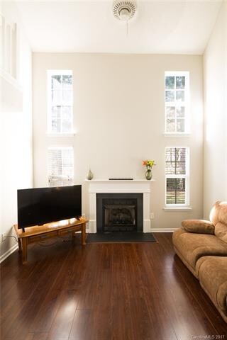 Great Room with Vaulted Ceilings