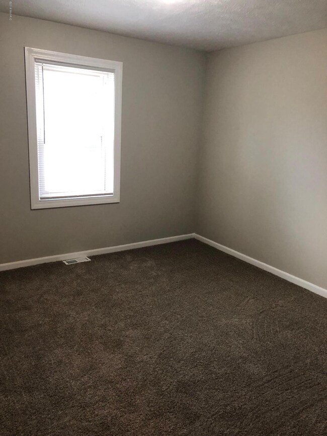 336 Hogadone Ave SW, Grand Rapids, MI 49504 - photo 6